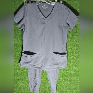 Butter soft 2 piece set of scrubs size small cargo pockets and elastic ankle